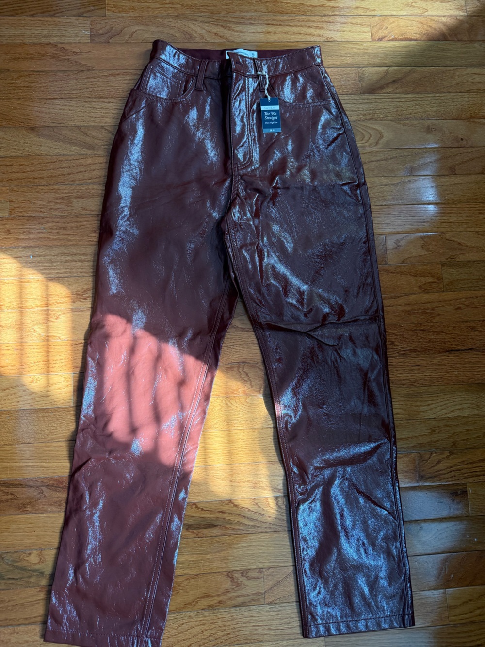 NWT Abercrombie & Fitch 90s Straight Ultra High Rise Vegan Leather Pants Sz 28